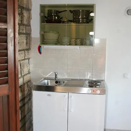 Nemira 2828d * Gornji Dolac